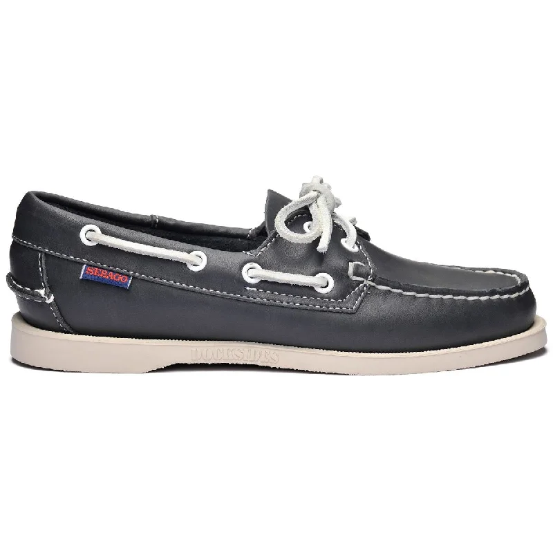 women boat shoes for a day on the lake or riverDocksides Portland Woman - Navy Blue