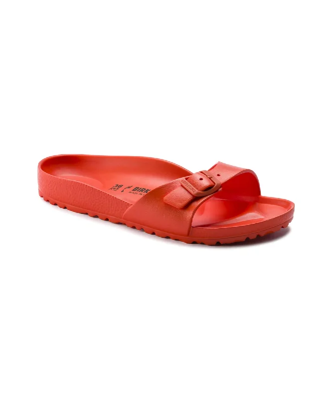 Child - Friendly Women's Sandals with a Secure Buckle in Purple for Moms on the GoBIRKENSTOCK MADRID ESSENTIALS IN RED