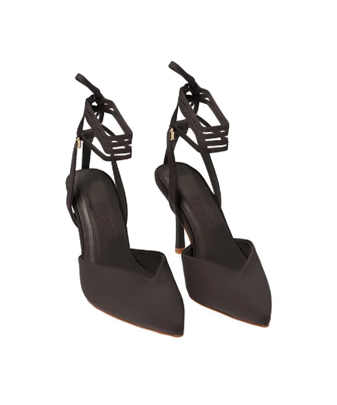 Women's Leather - Strapped Sandals with a Braided Detail in Brown for a Rustic AppealPRIMA DONNA SANDALS WITH LACE DETAILING