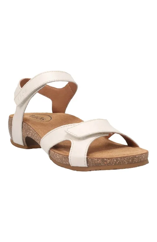 Plus Size Women's Wide - Width Platform Sandals in Black for Added Comfort and HeightWomen’S Locke Sandal In Off White