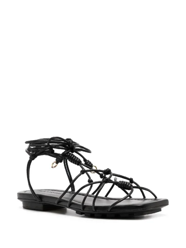 Shock - Absorbing Women's Sandals with a Soft Insole in Black for Active LifestylesWomen's Freya Flat Sandal In Black