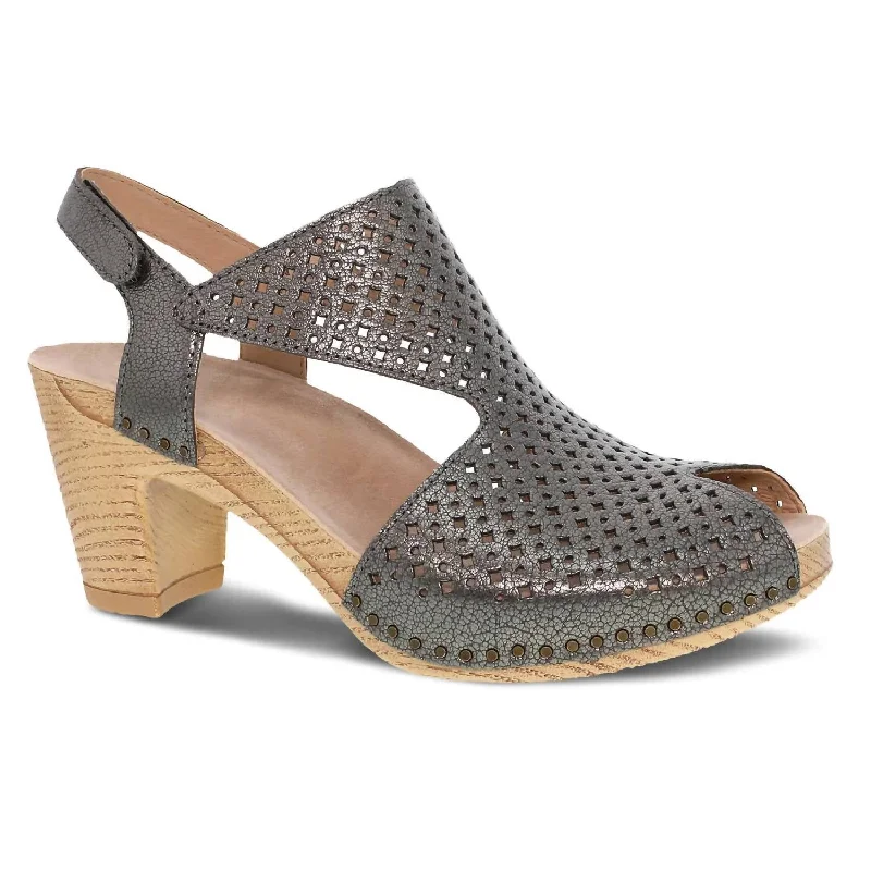 Women's Sandals with a Wedge Heel and a Tassel Detail in Orange for a Trendy LookWomen's Teagan Sandal In Grey